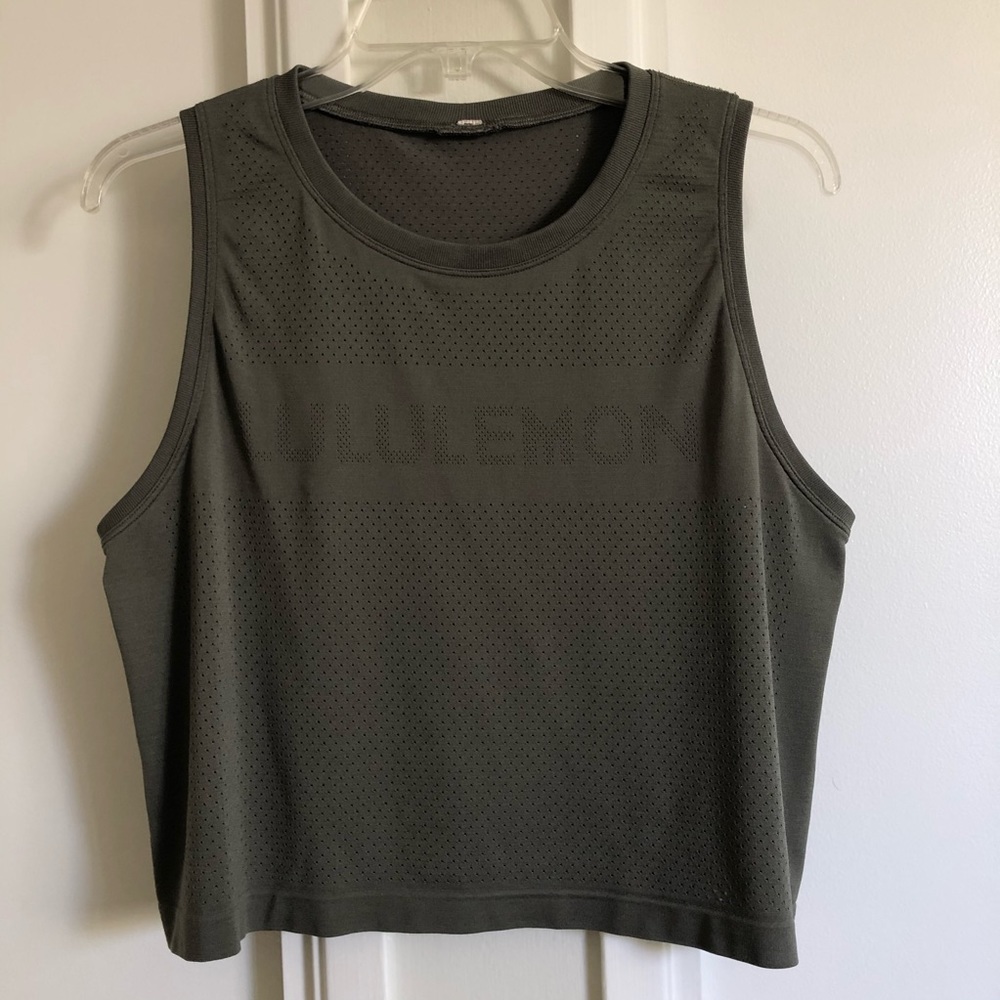 Lululemon Athletica Breeze By Muscle Crop Tank Top
